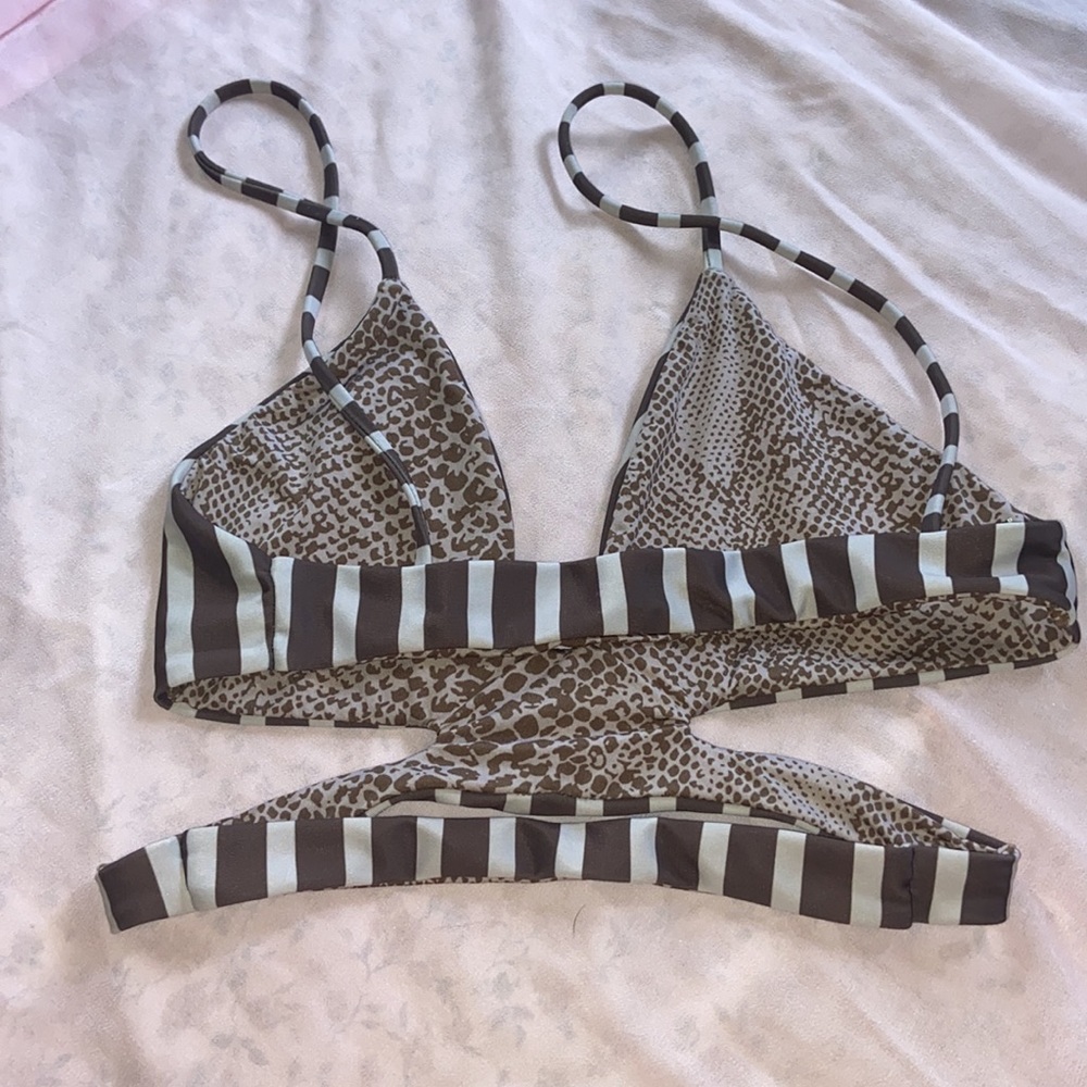 ACACIA SWIM TOP - Picture 2 of 3